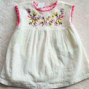 New Baby Gap Embroidered Floral  3-6 months dressed diapercover